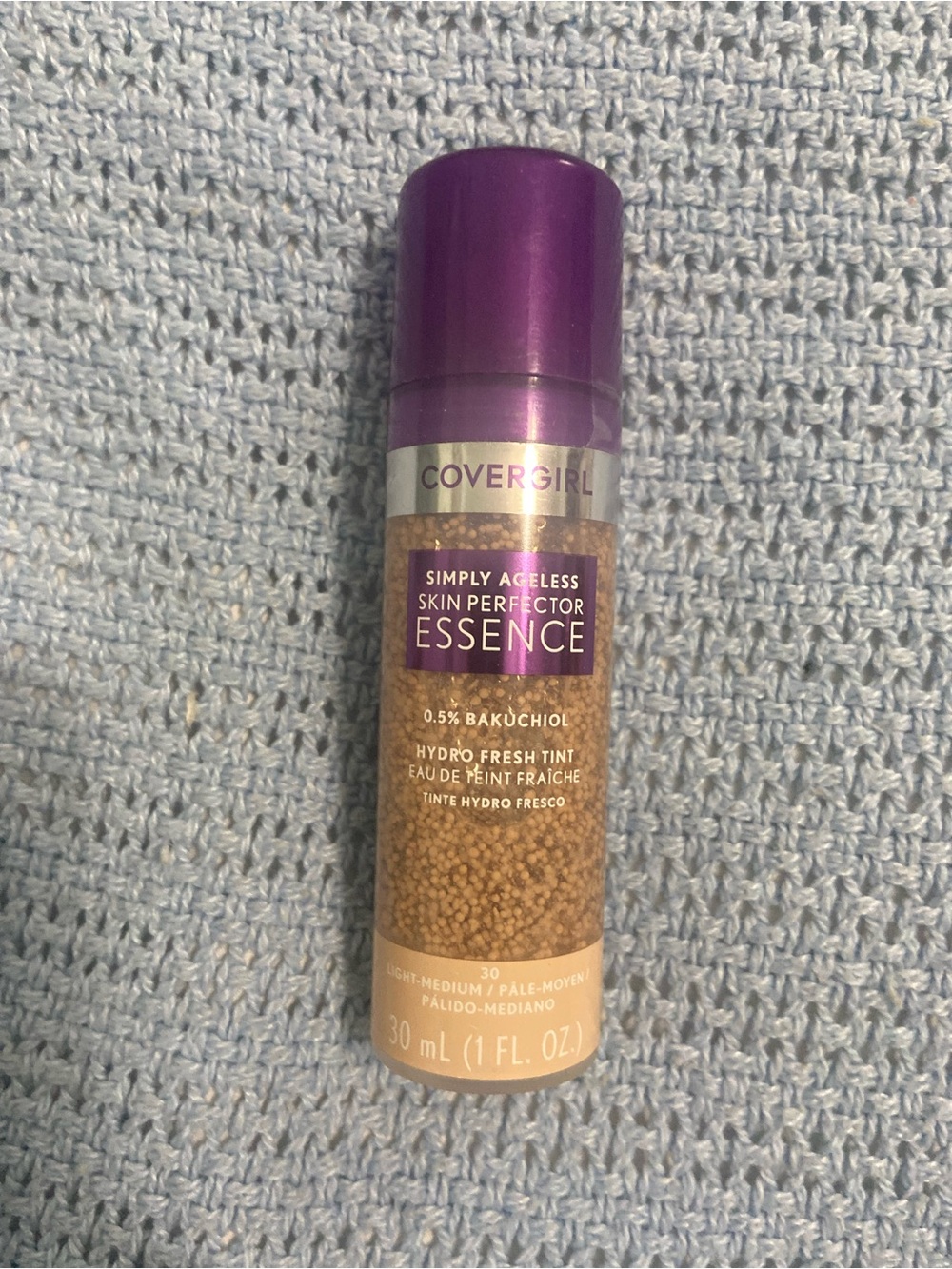 COVERGIRL Simply Ageless Essence Hydro Fresh Tint – light medium tone